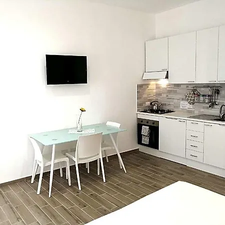 Hotel Mediterranea Sicilia- Casa Dei Normanni-costanza 4*